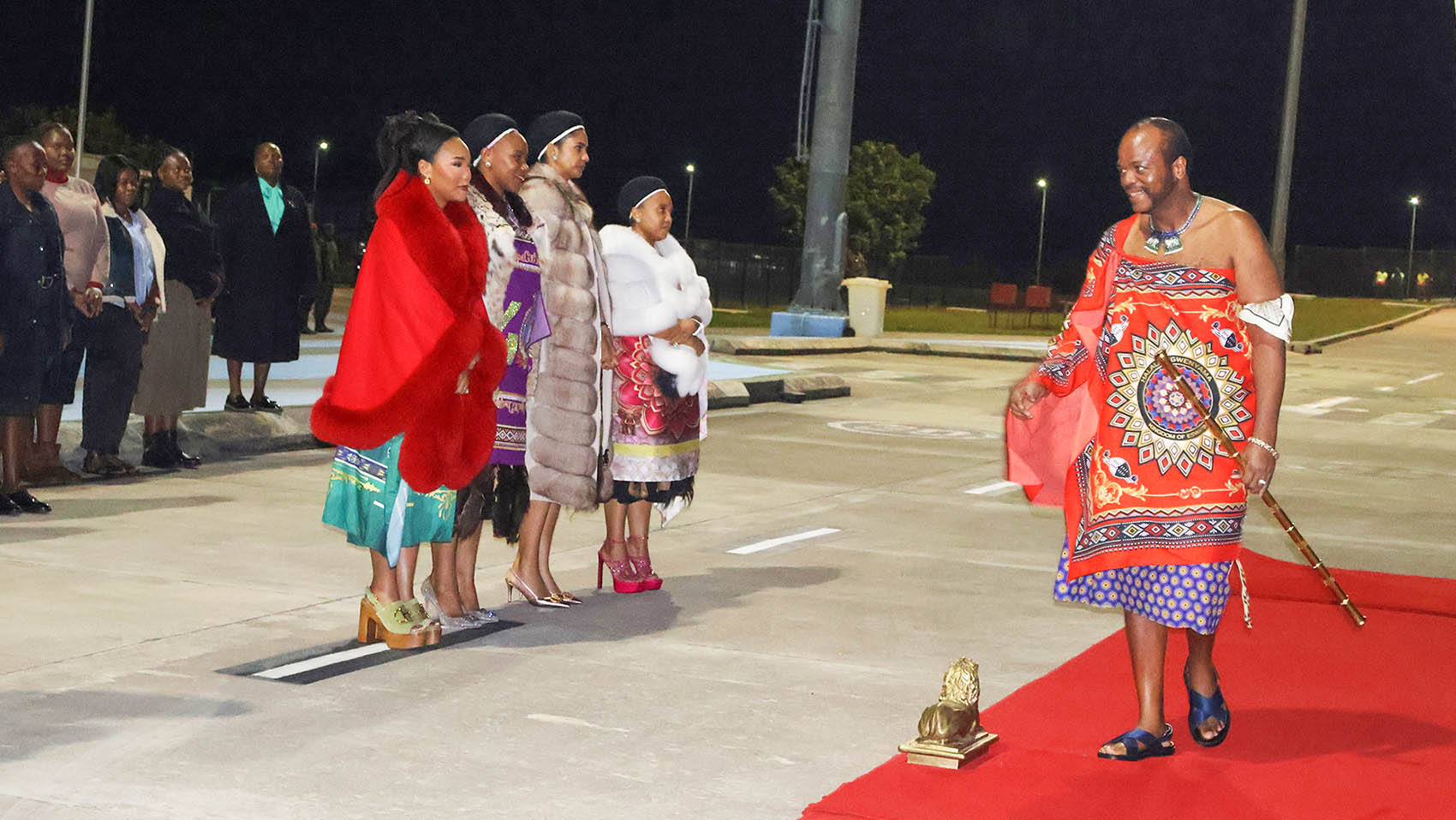 His Majesty King Mswati III greets Emakhosikati who had gathered at King Mswati III International Airport to welcome him back home following his overseas engagements.